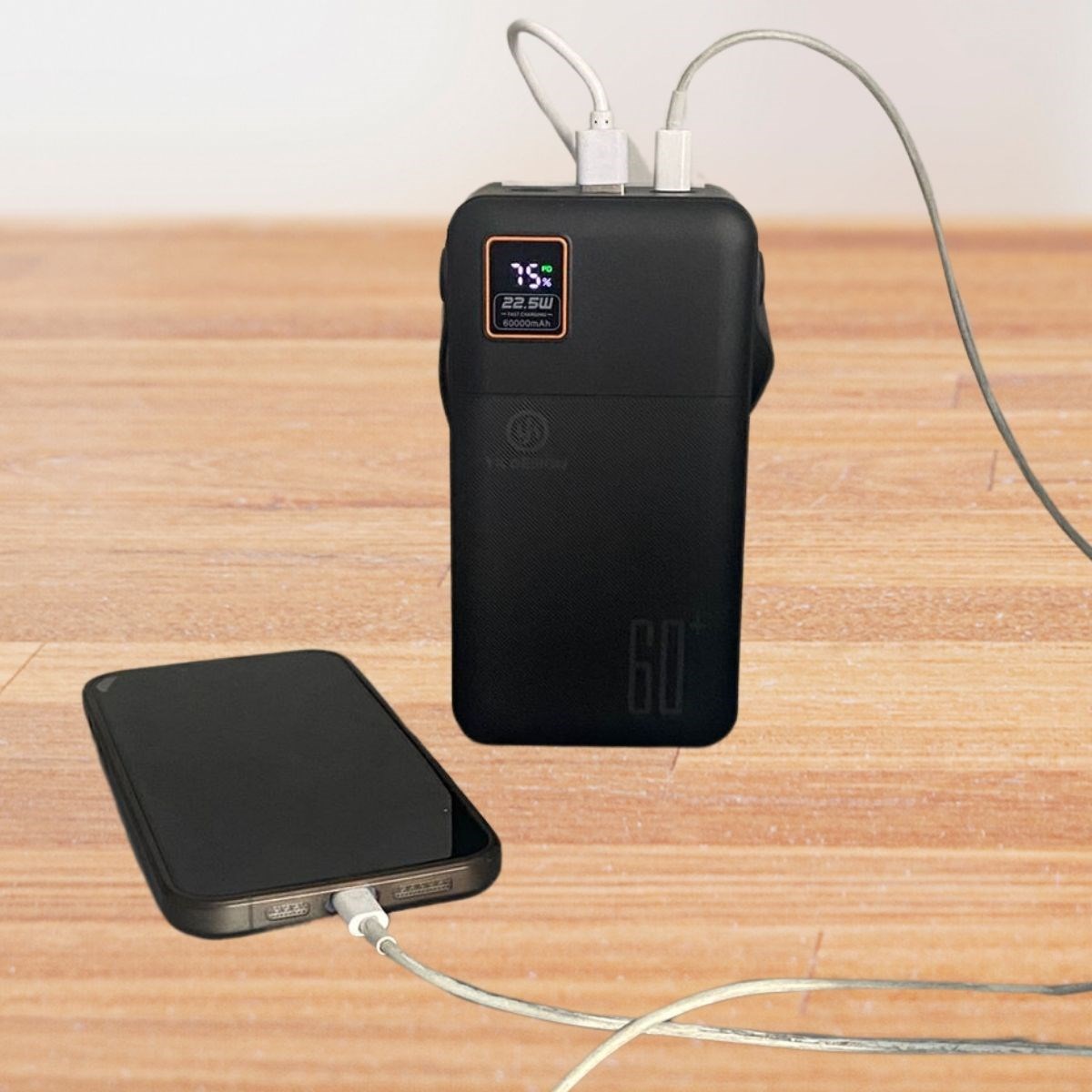 60000 mAh 5 Cep telefonunu Aynı Anda Şarj Edebilen Pil Ekranlı El Fenerli Hızlı Şarjlı Powerbank