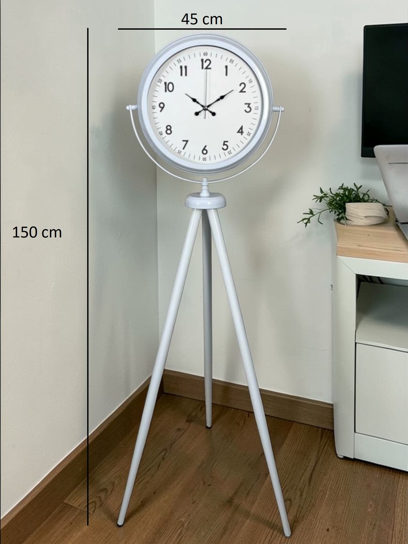 Elegance Beyaz Tripod Ayaklı Saat