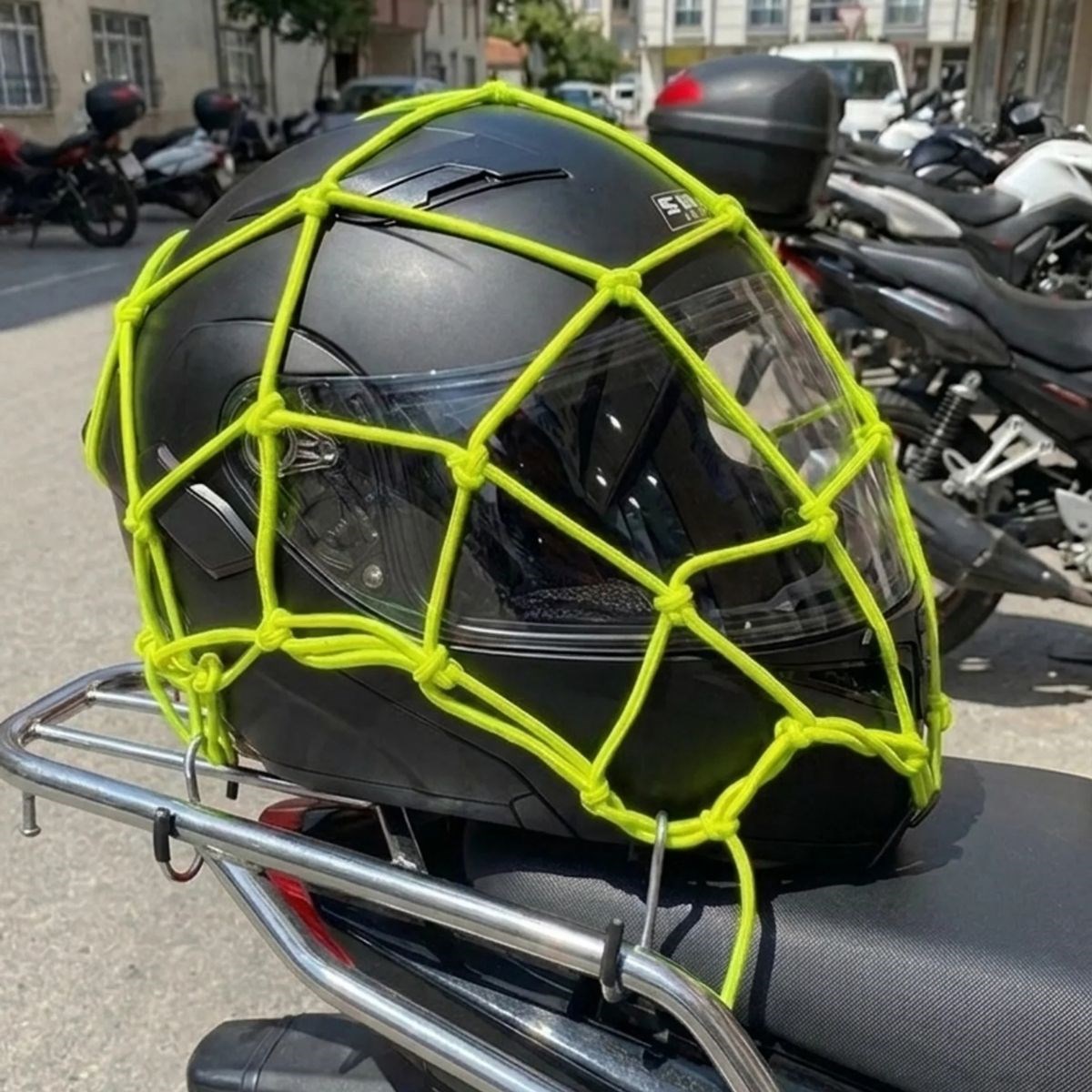 Kask BUFFER® Esnek Motosiklet Kask ve Bagaj Filesi – Kask Sabitleyici Plastik Kancalı Taşıma Ağı 35x35 cm