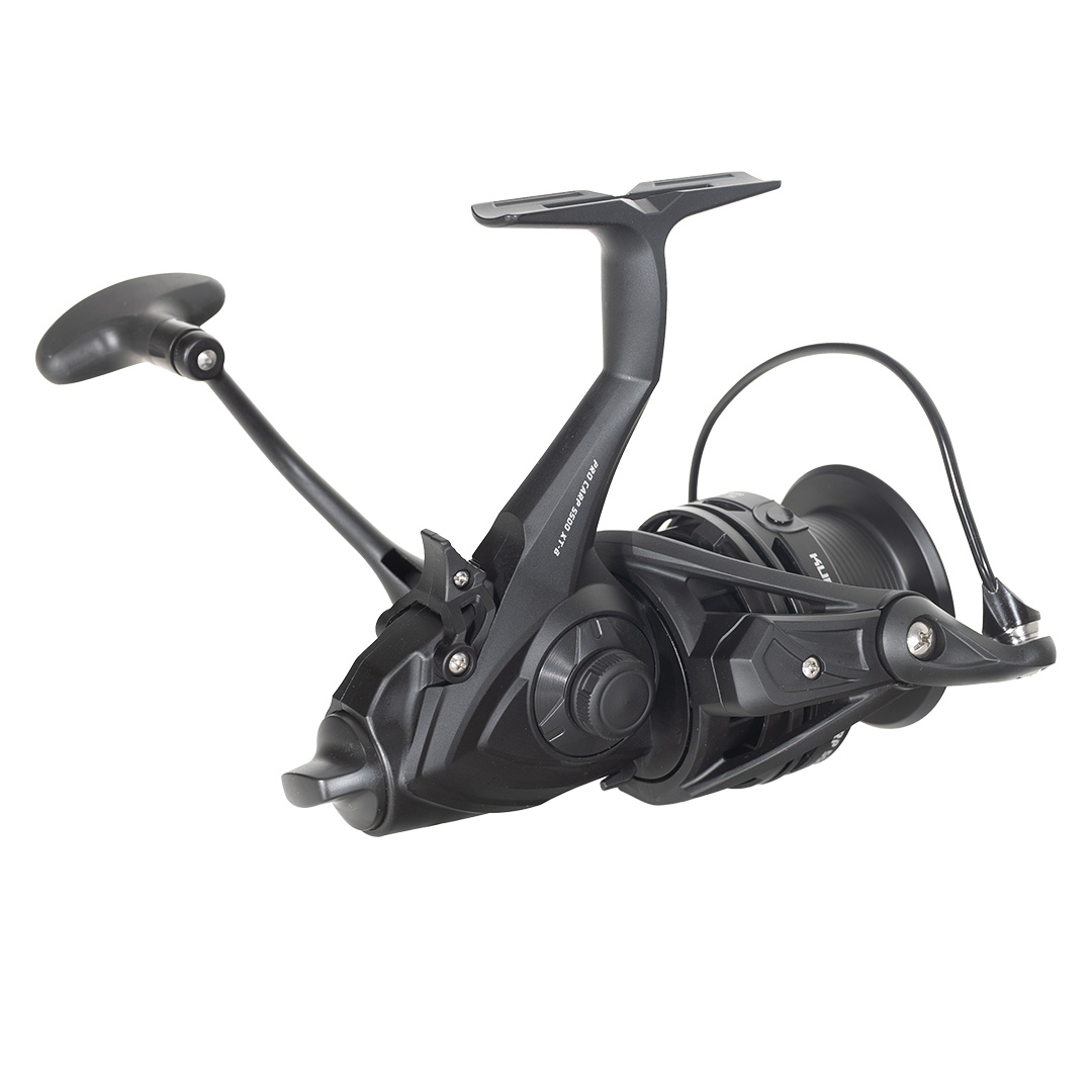 KUDOS PRO CARP 5500XT B 5+1BB BAITRUNNER MAKARA