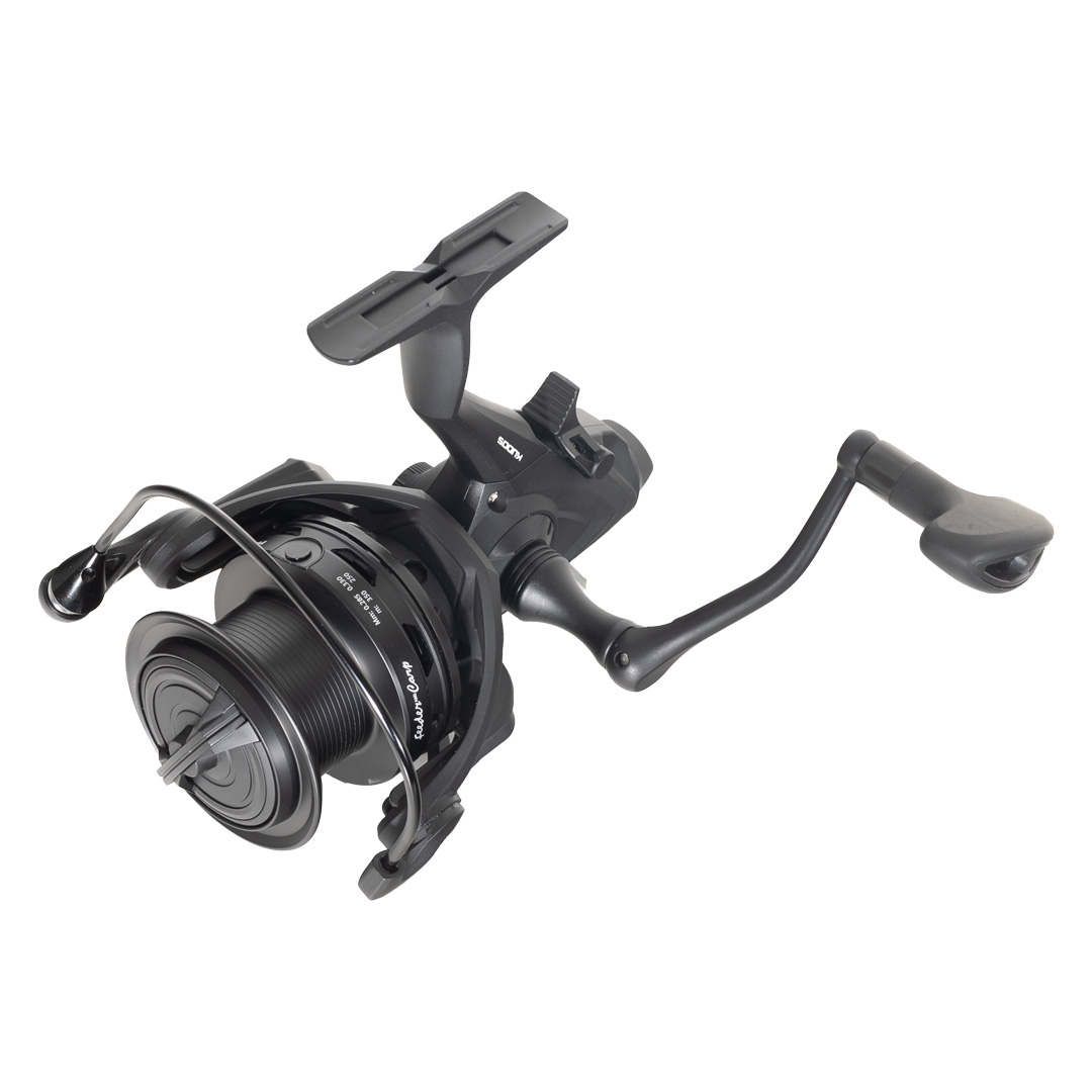 KUDOS PRO CARP 5500XT B 5+1BB BAITRUNNER MAKARA