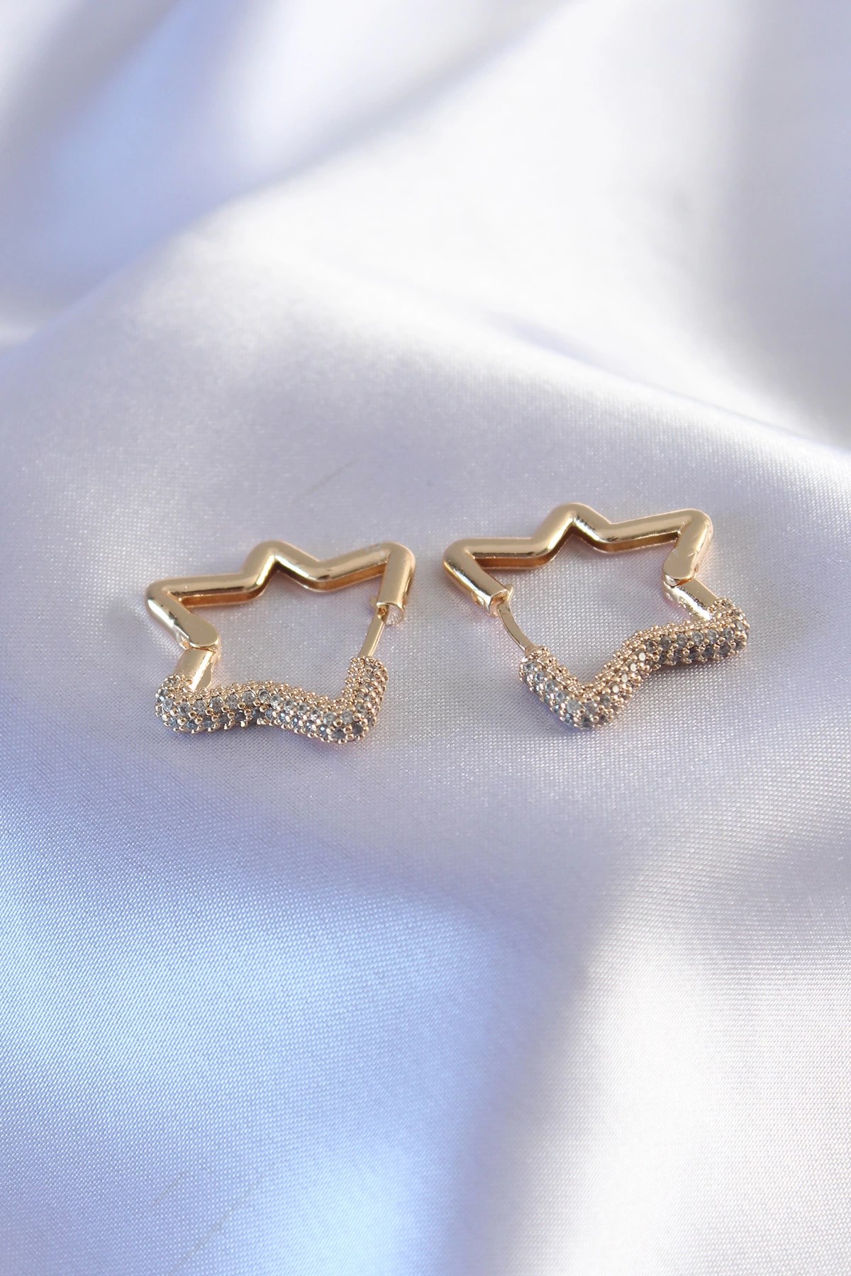 Mey İthalat® Gold Renk Zirkon Taşlı Yıldız Model Kadın Küpe