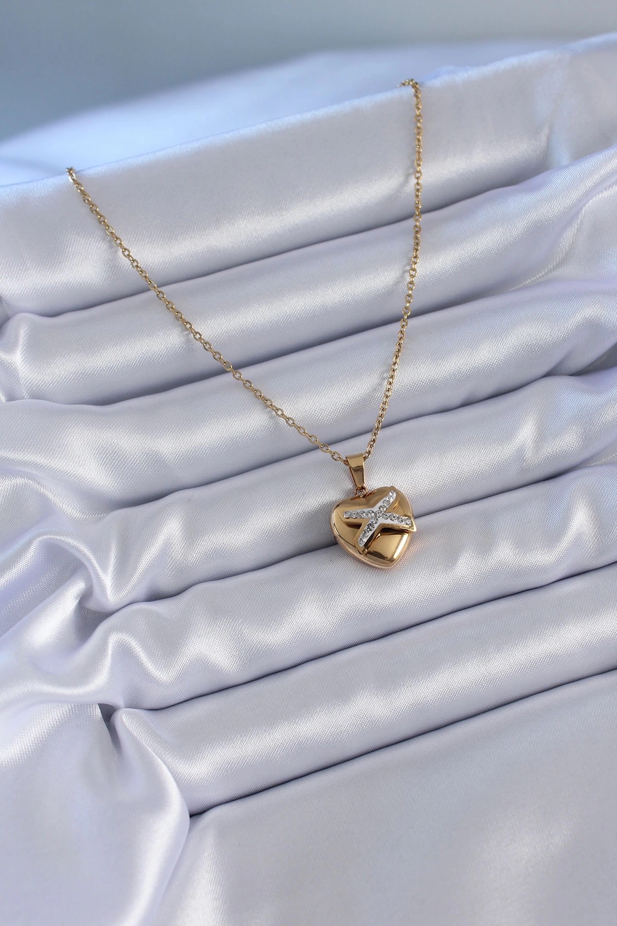 Mey İthalat® 316L Çelik Gold Renk Zirkon Detay Kalp Model Kadın Kolye