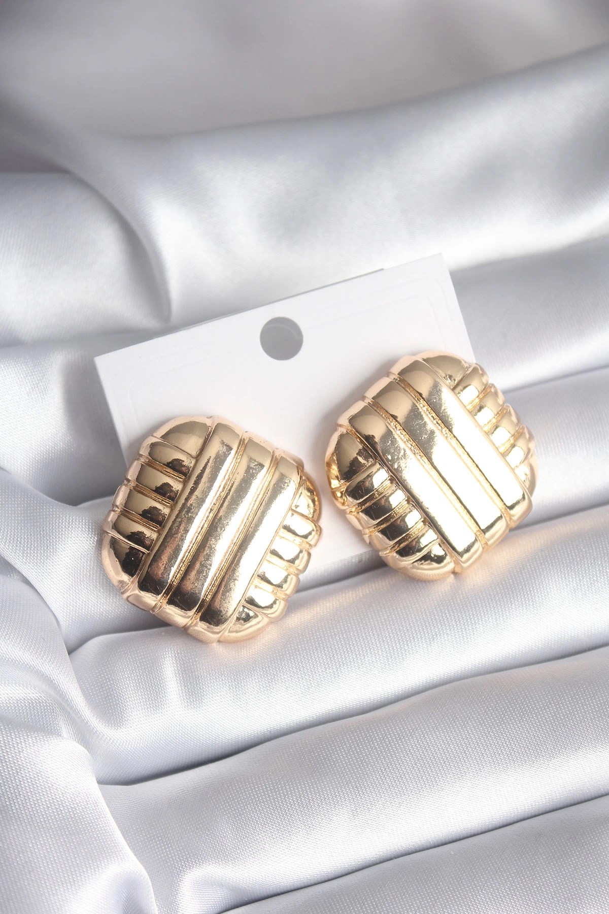 Mey İthalat® Pirinç Gold Renk İşleme Detay Kadın Küpe