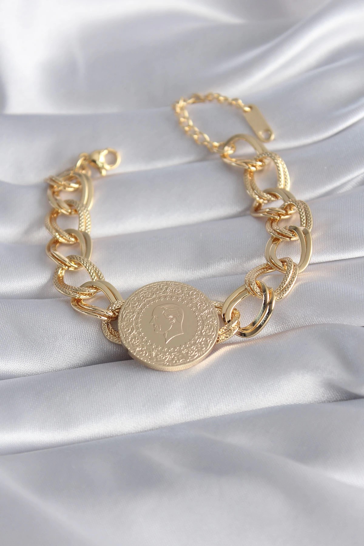 Mey İthalat® 316L Çelik Gold Renk Tam Altın Model Samanyolu Kadın Bileklik