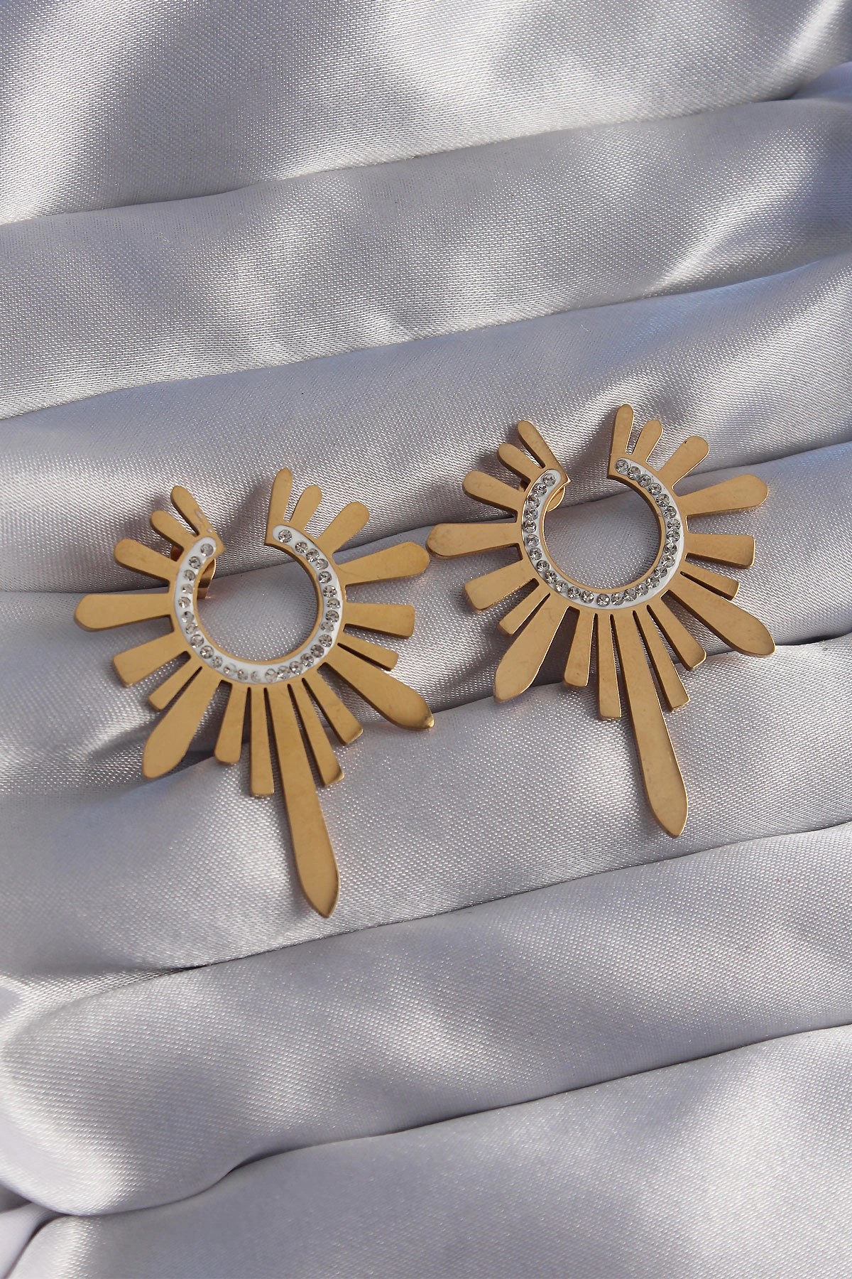 Mey İthalat® 316L Çelik Gold Renk Zirkon Taşlı Güneş Figürlü Küpe