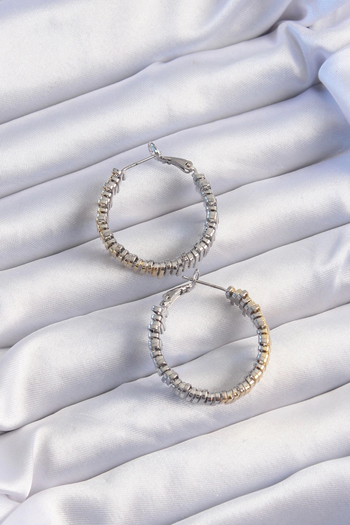Mey İthalat® Pirinç Gold Gümüş Renkli Tırtıklı Halka Küpe