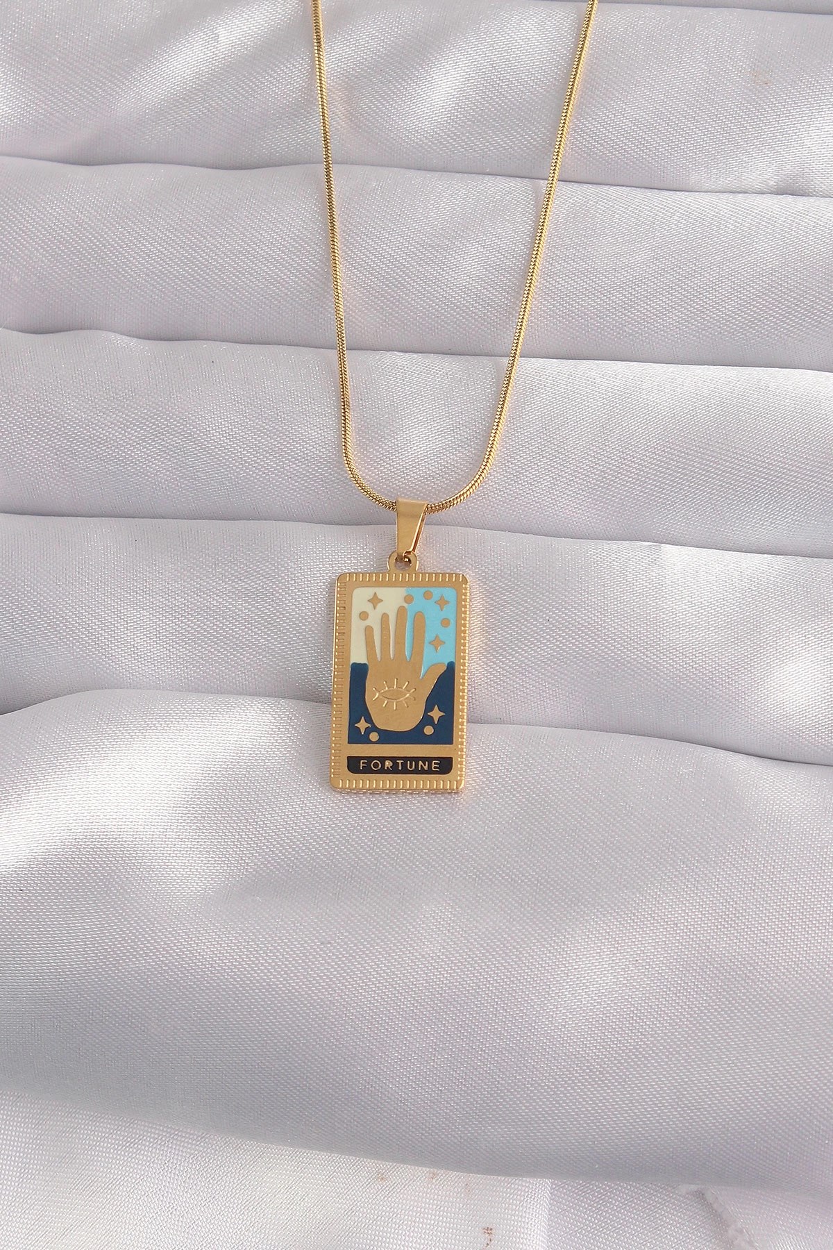 Mey İthalat® 316L Çelik Gold Renk Karışık Mineli El Figür Tarot Kolye