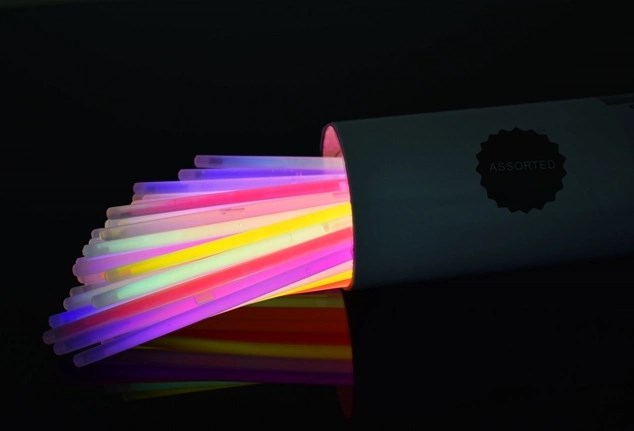 Mey İthalat® Karanlıkta Parlayan Fosforlu Glow Taç Fosforlu Renkli Taç 6 Adet