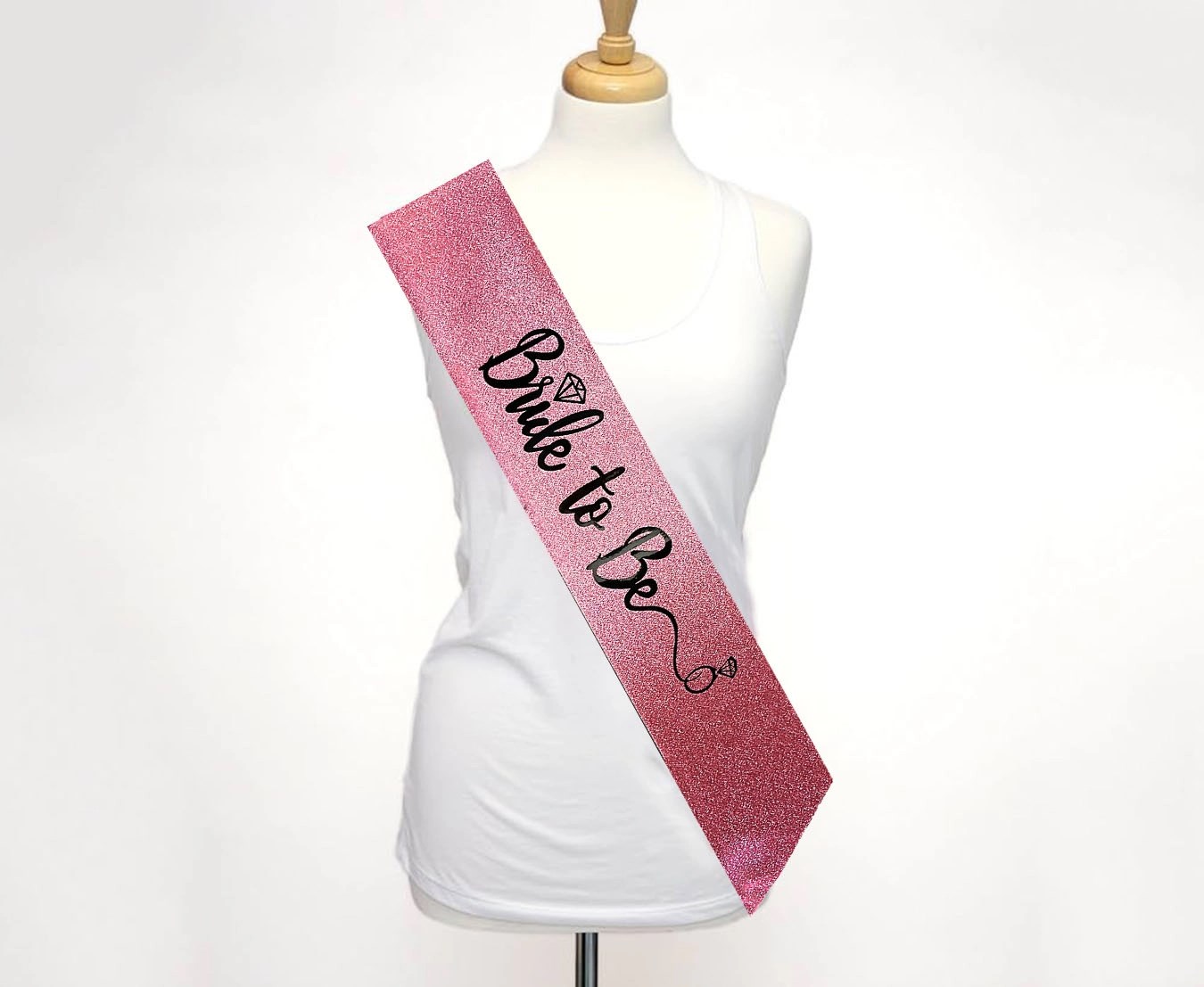 Mey İthalat® Pembe Üzeri Siyah İtalik Alyanslı Bride To Be Yazılı Simli Işıltılı Kuşak Kemer 10 cm Genişlik