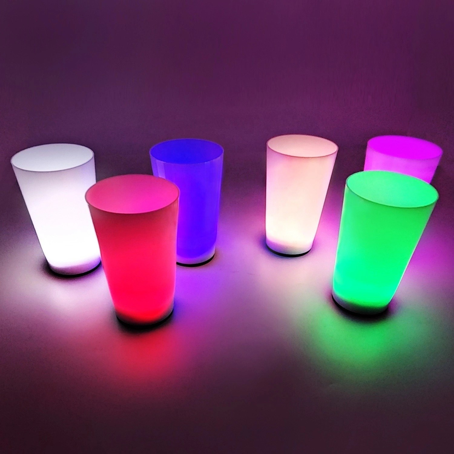Mey İthalat® Glow Partisi Bardakları 6 Renk 6 Adet 1.5 oz 4.5 x 6.5 cm