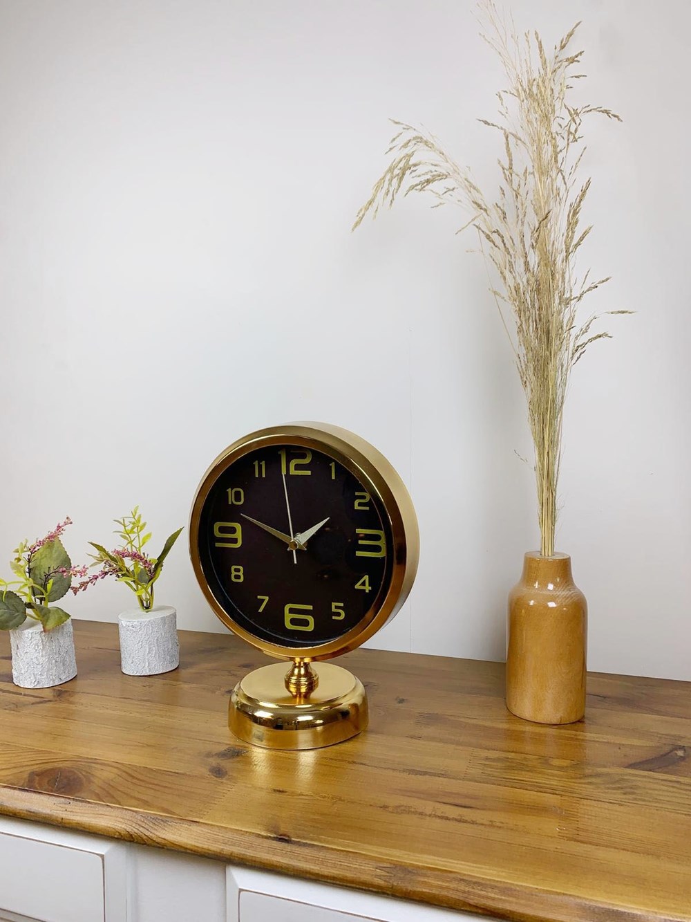 Gold Metal Siyah İnci Masa Saati 25×20 cm
