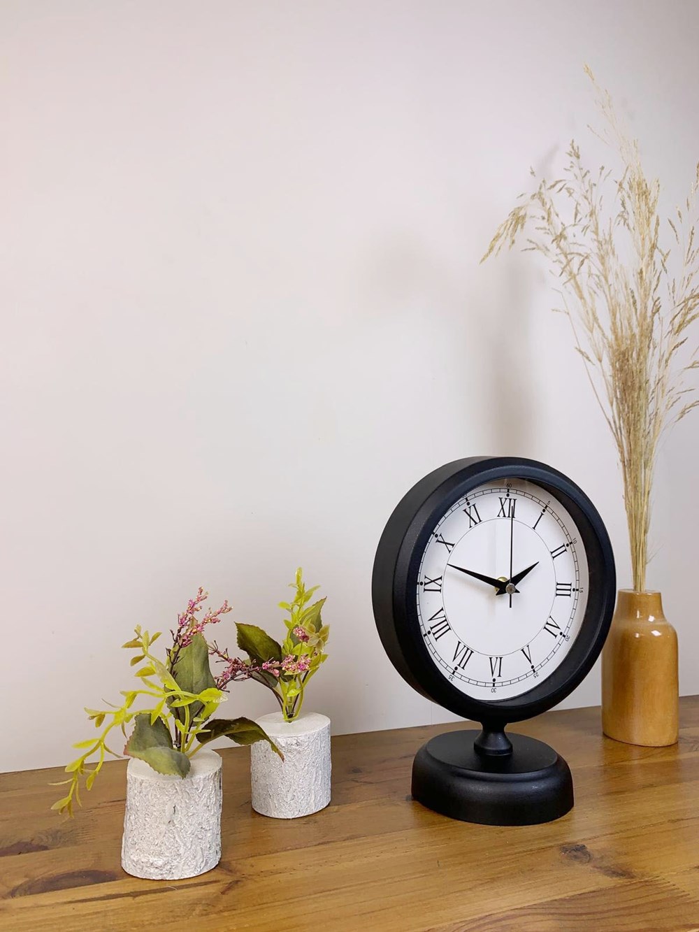 Siyah Metal Retro Masa Saati 25×20 cm