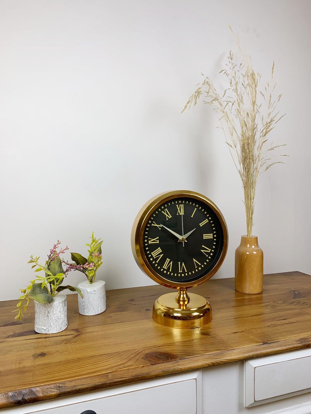 Gold Metal Sade Masa Saati 25×20 cm