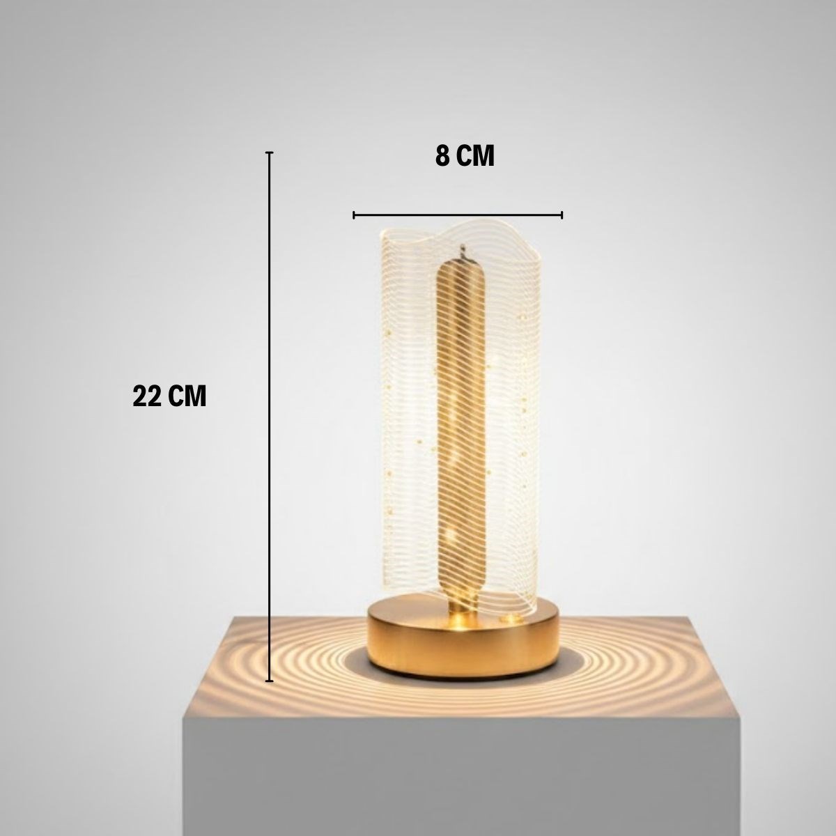 BUFFER® Dalgalı Silindirik Kristal Çizgili Model LED Masa Lambası – Gold Tabanlı, Dokunmatik, 3 Renk Işık Modlu, Şarjlı Modern Dekoratif Gece Lambası