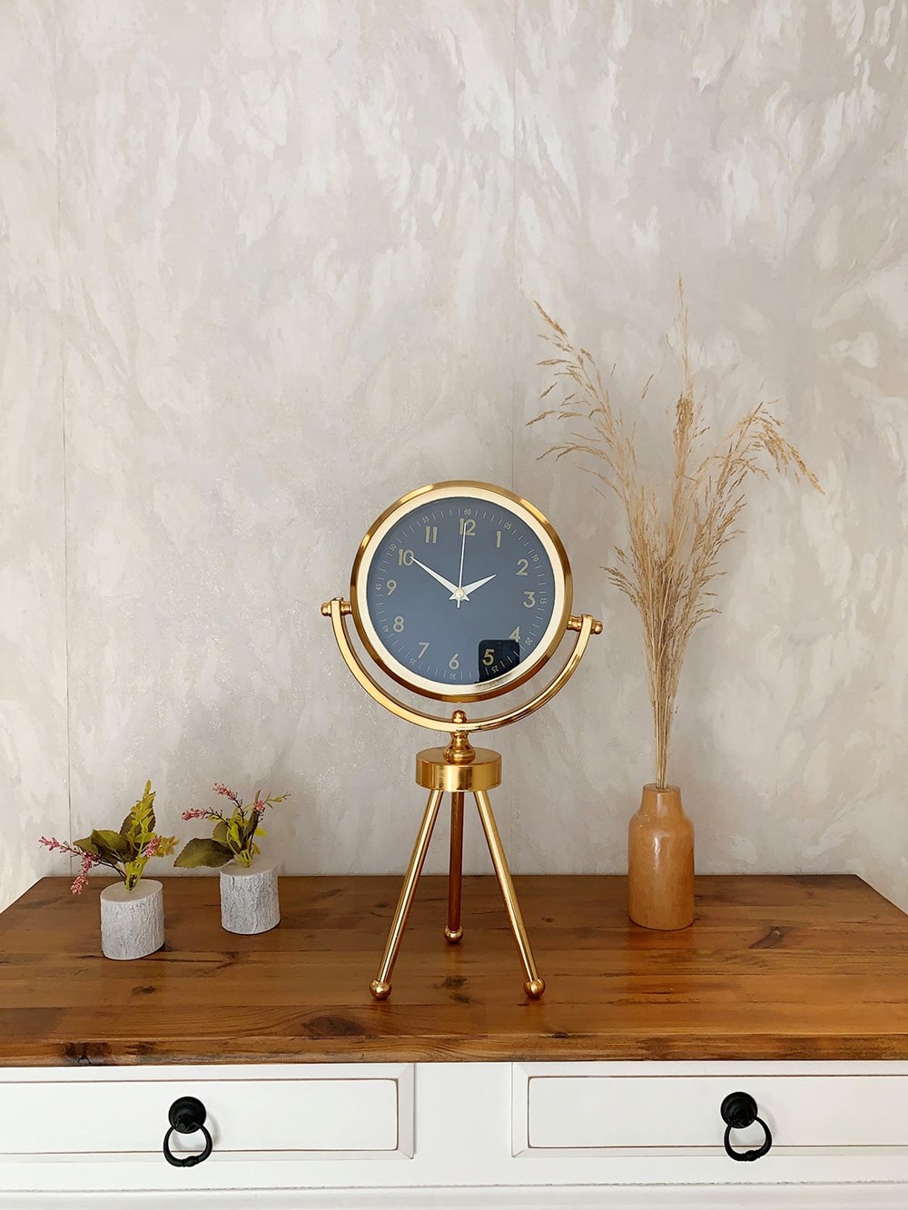 Gold Metal Mini Tripod Tokyo Masa Saati 45×26 cm