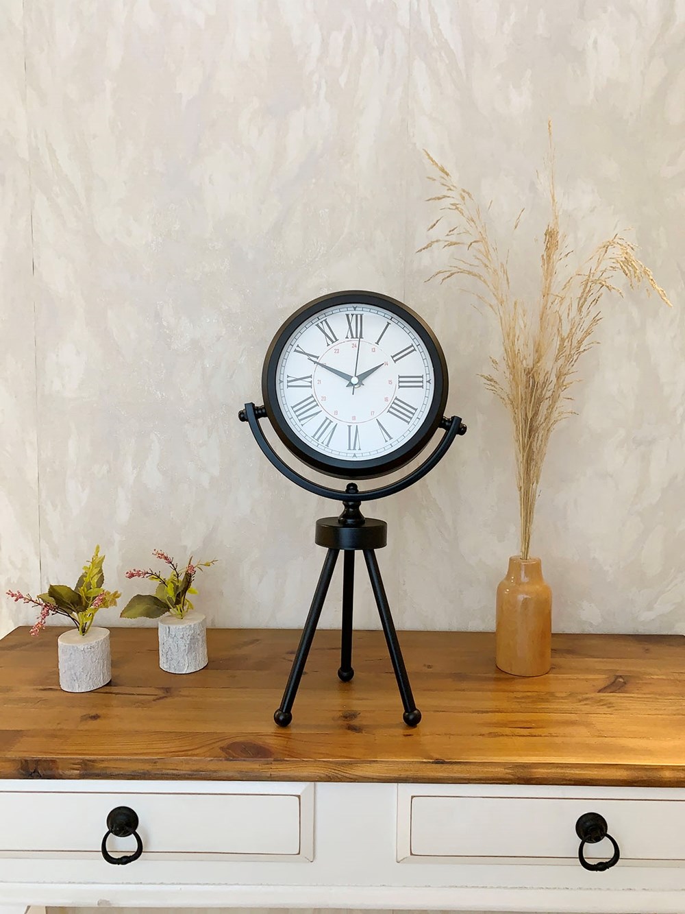 Siyah Metal Mini Tripod Modern Masa Saati 45×26 cm