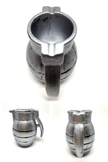 BUFFER® Eğlenceli Dekoratif El Bombası Görünümlü Sigara Hazneli Kül Tablası Küllük