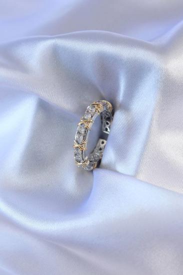 Mey İthalat® Gümüş Renk Zirkon Taşlı Gold Renk Detay Xoxo Kadın Yüzük