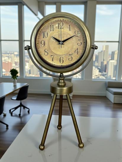 Eskitme Vintage Üç Ayaklı Masa Saati
