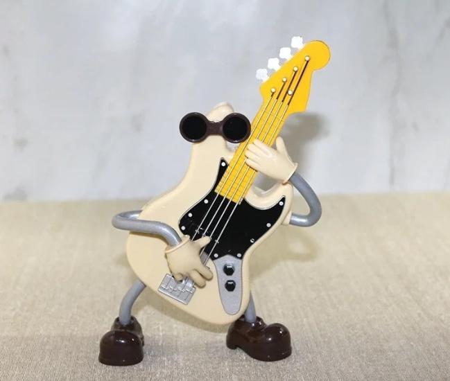 Gözlüklü Gitar Müzik Kutusu Dekoratif Saksafon Detaylı Hediyelik Figür 20x10 Cm